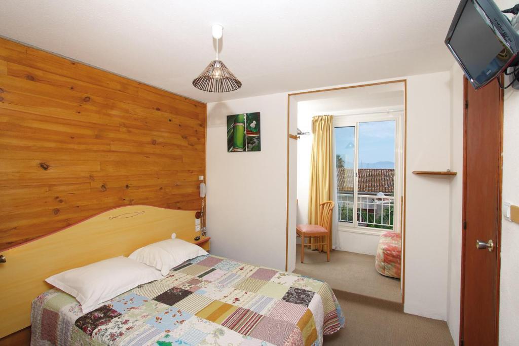 Hotel La Croix De Malte 라시오타 객실 사진